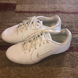 Nike cheer shoes